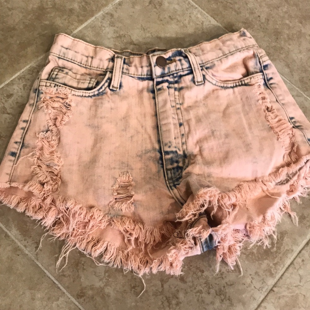 Acid Washed Distressed Shorts - Picture 4 of 7
